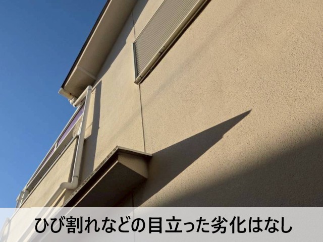 外壁　ひび割れなどの目立った劣化はなし